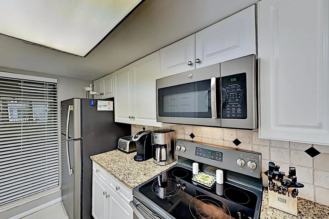 Apartment East Beach #1c