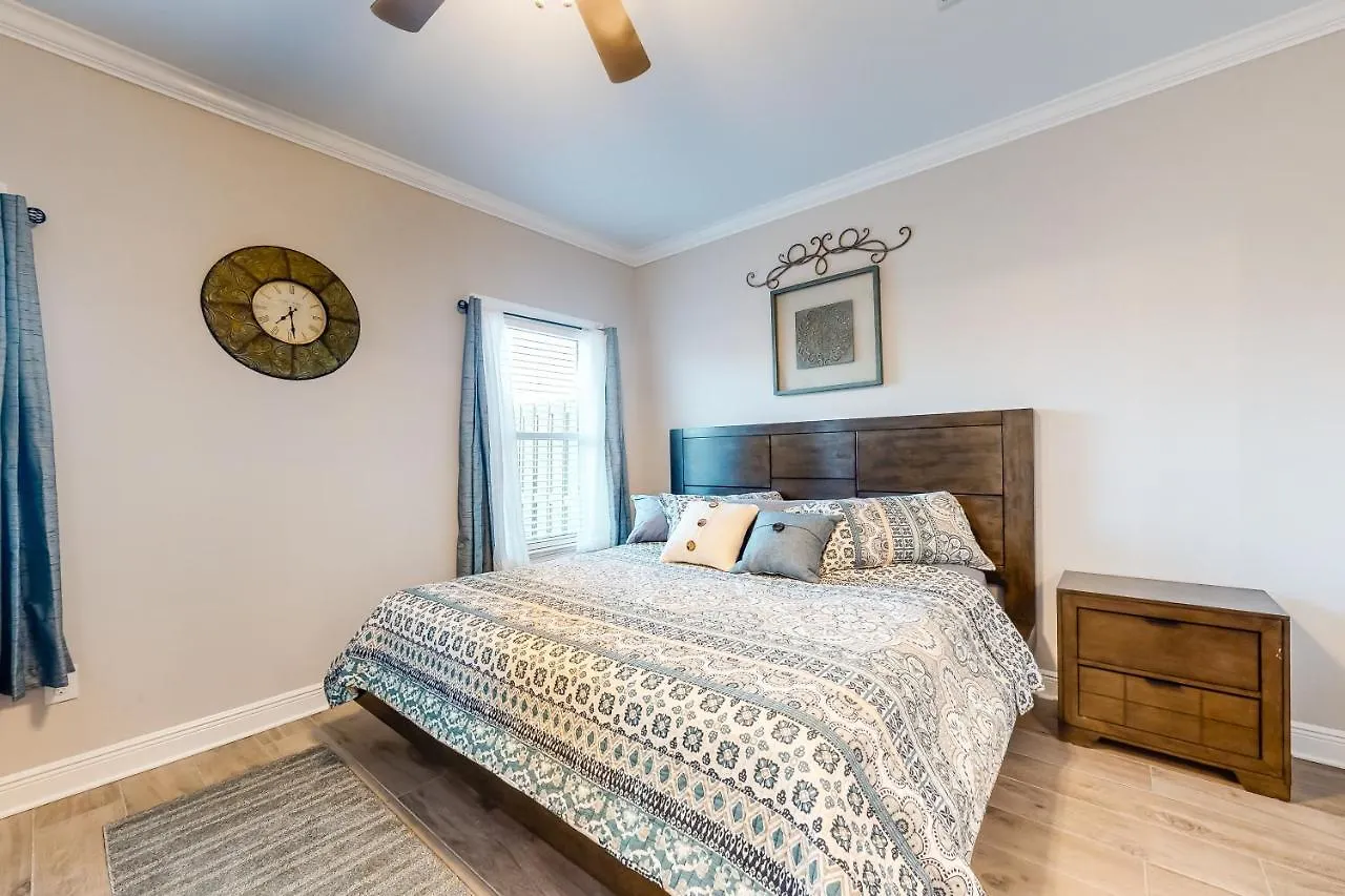 Cotton Creek #1102 Apartment *