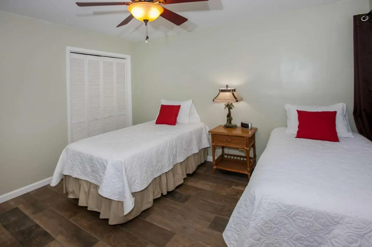 Edgewater West 31 Holiday home
