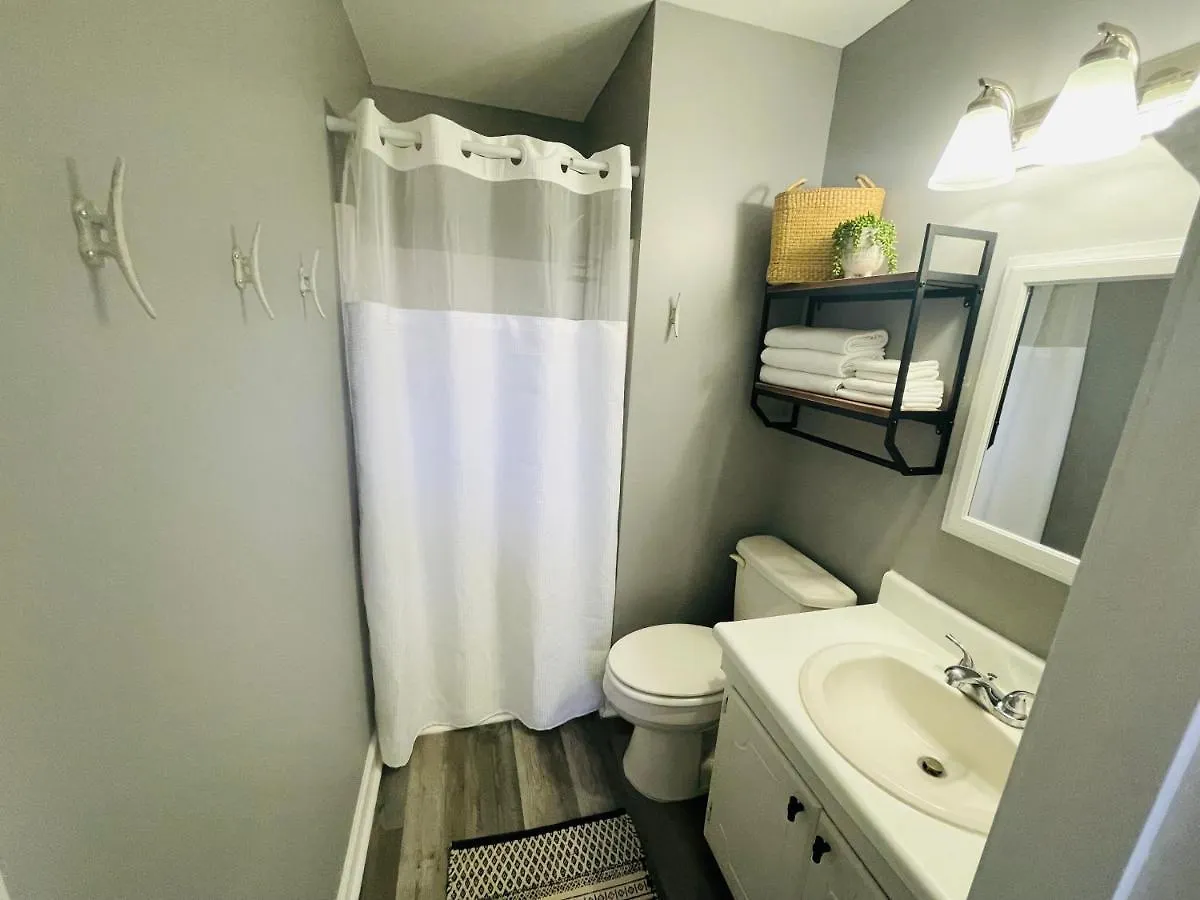 Beachside Paws Cottage: Pet-friendly Oasis With Outdoor Living *