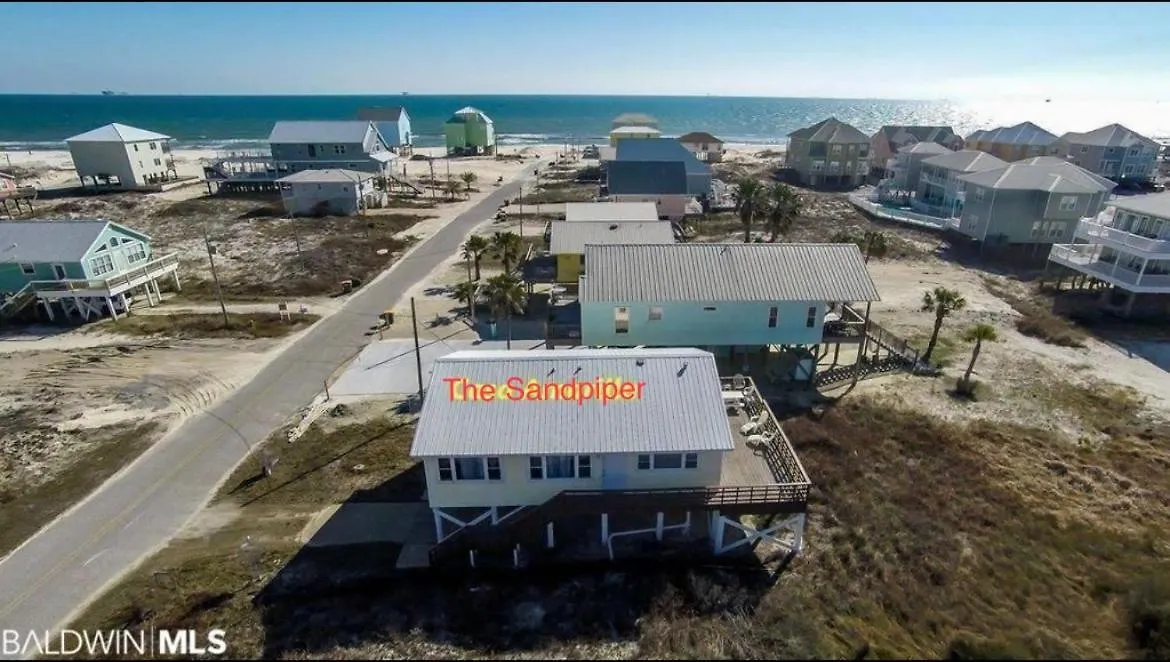 Beachside Paws Cottage: Pet-friendly Oasis With Outdoor Living Holiday home Gulf Shores