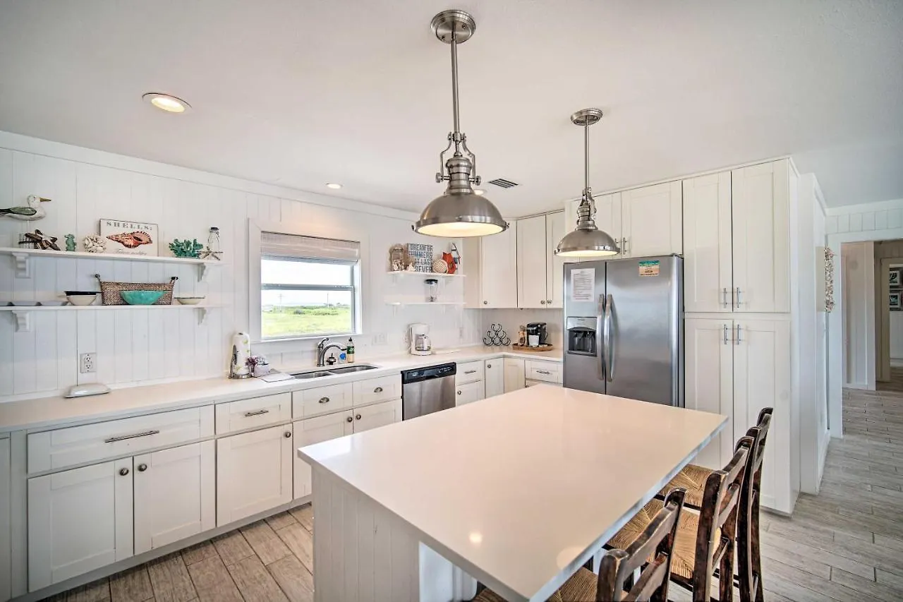 Sunny Haven, 3 Mi To Morgan! Holiday home Gulf Shores