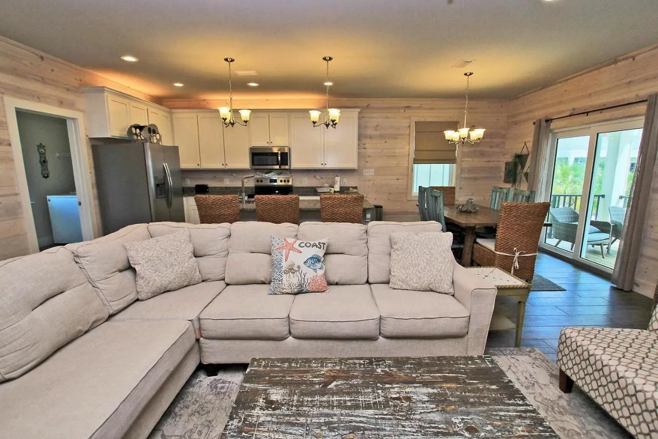 Holiday home Romeo By Youngs Suncoast *