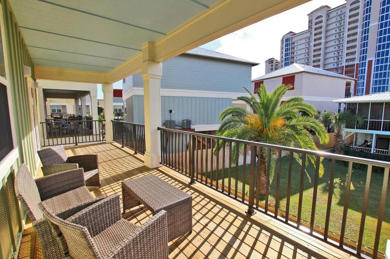 Holiday home Romeo By Youngs Suncoast *