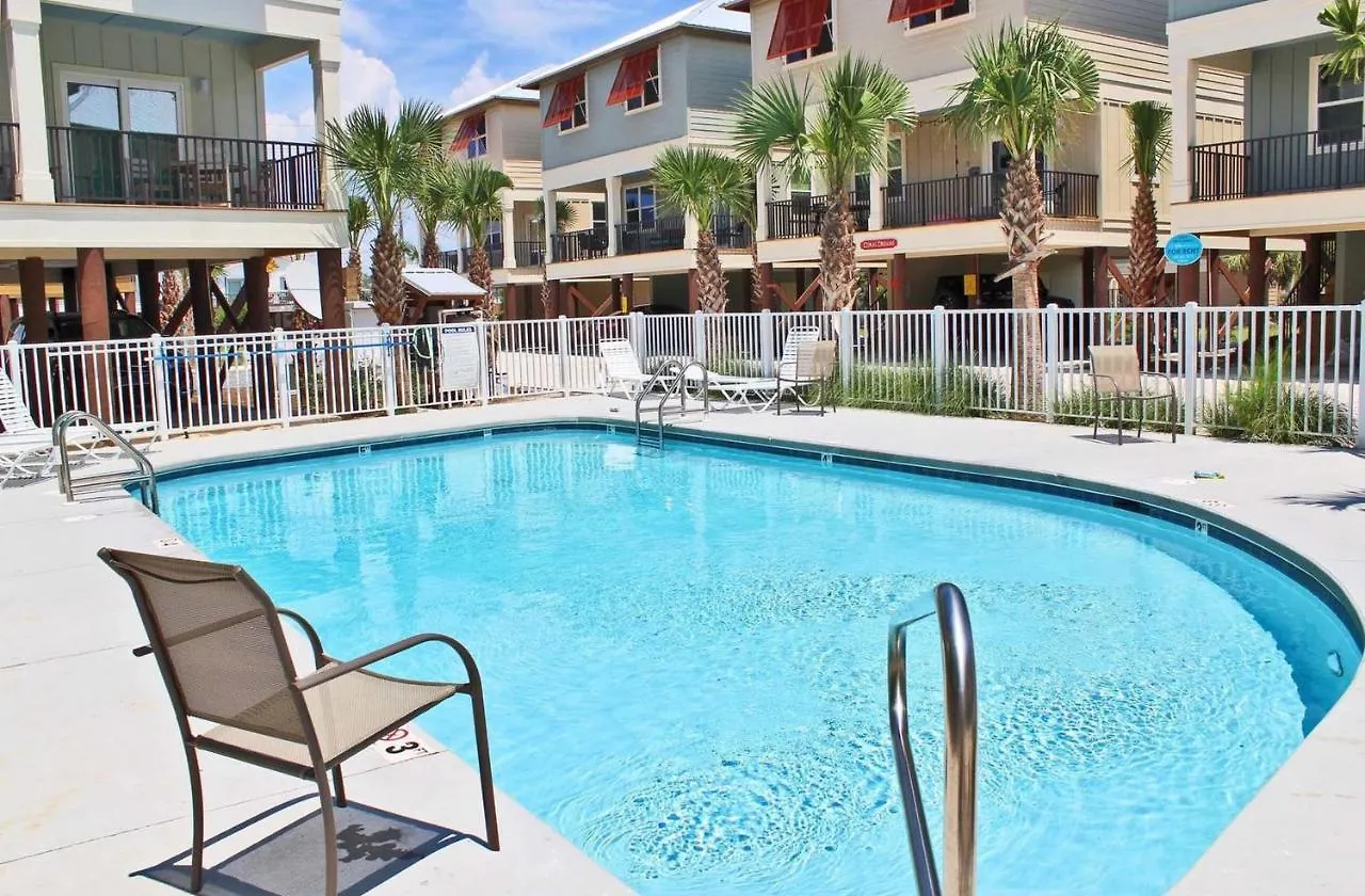 Holiday home Romeo By Youngs Suncoast