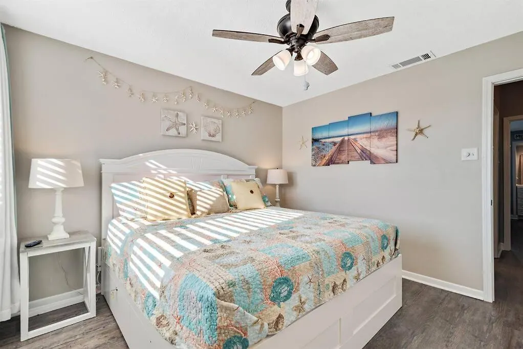South Winds Unit 2-gorgeous Newly Updated In The Heart Of Gulf Shores!! *