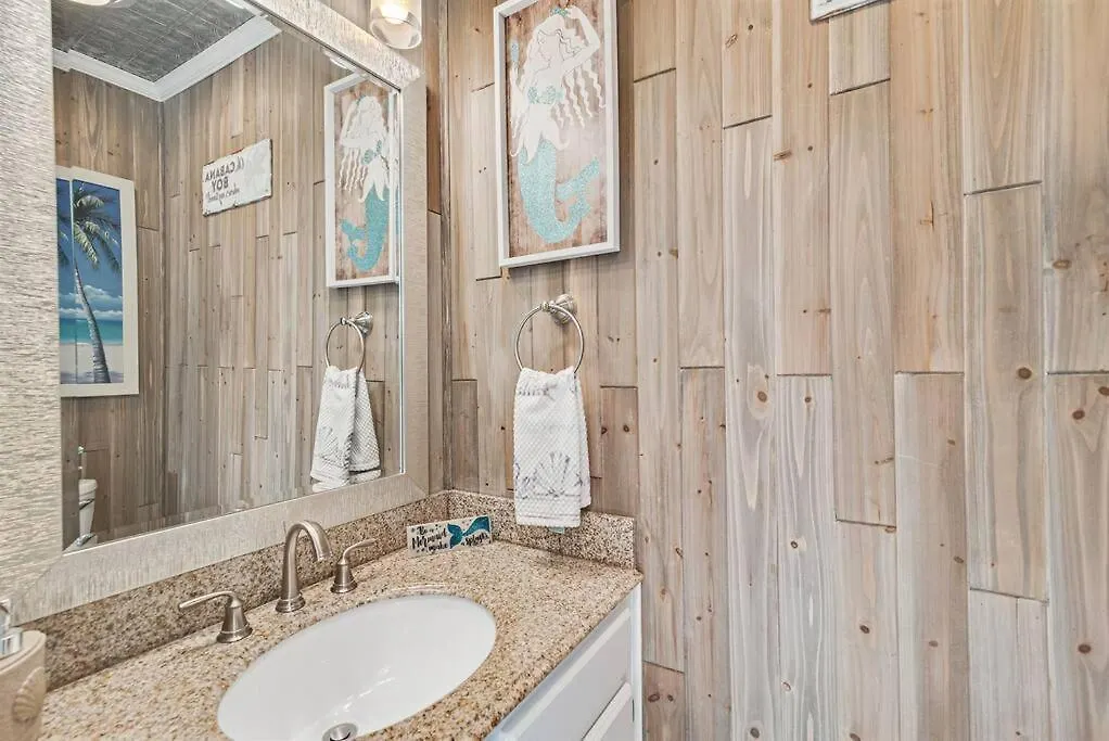 South Winds Unit 2-gorgeous Newly Updated In The Heart Of Gulf Shores!! *
