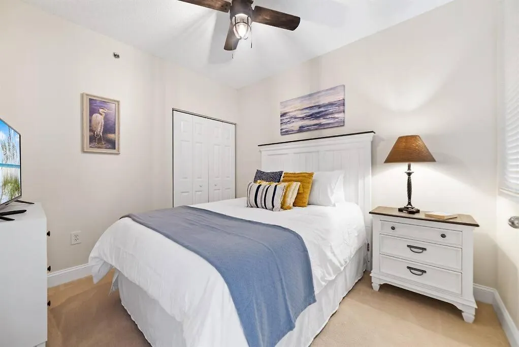 Club B1703 ~ Beachfront 17th Floor ~ Phenomenal Beach/gulf View! Apartment Gulf Shores