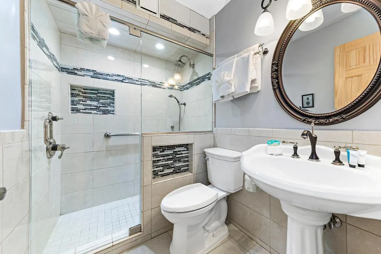 Edgewater West 102