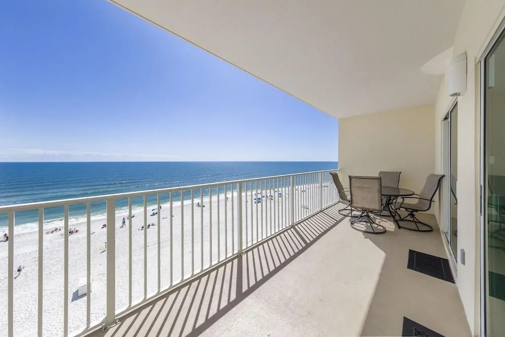 Holiday home Crystal Shores 606