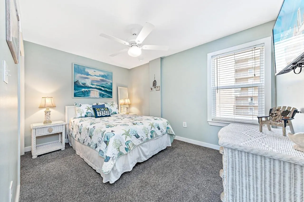 Compass Point 310 Apartment *