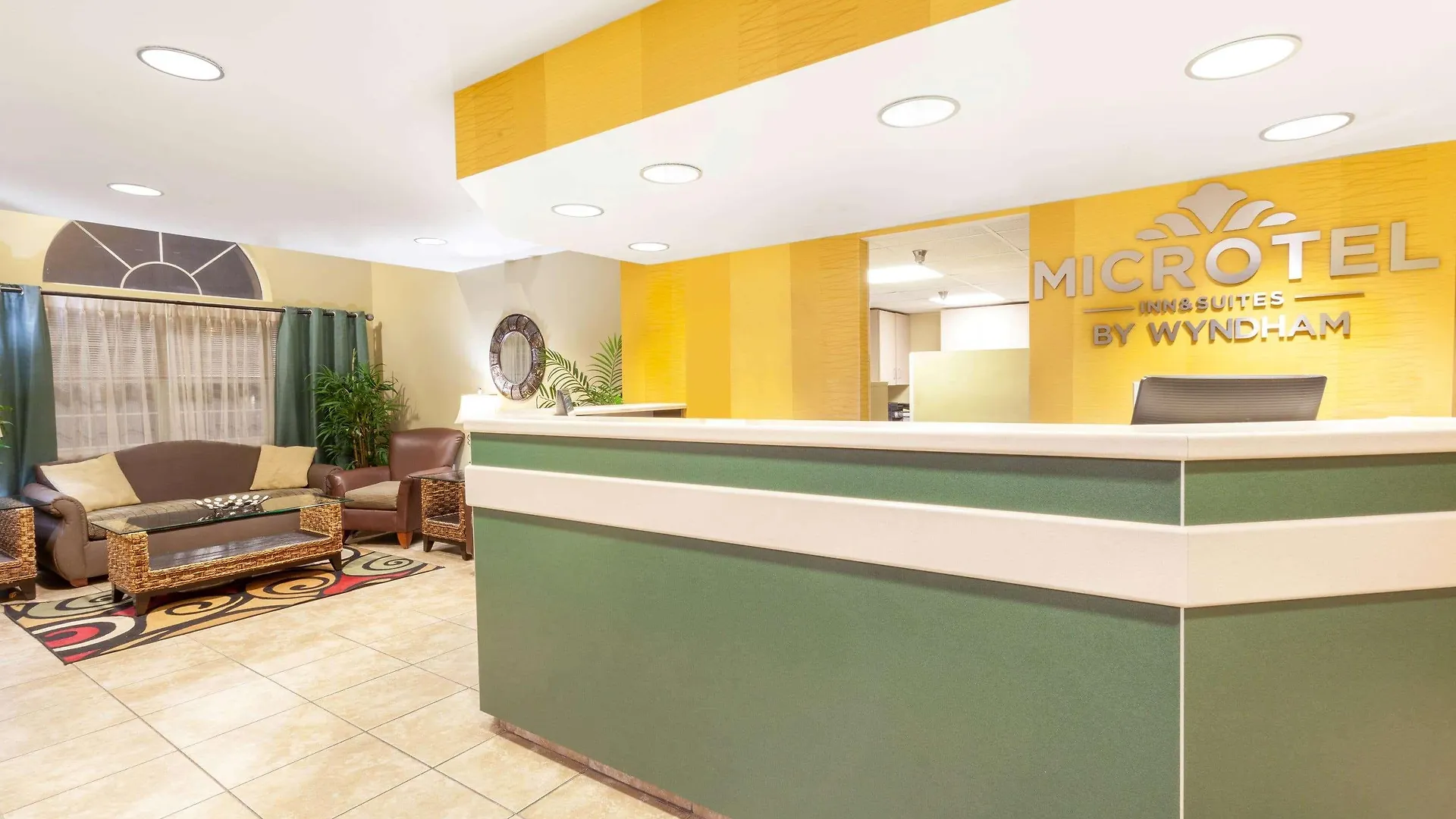 Microtel & By Wyndham Hotel 3*