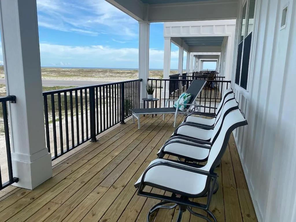 At Dunes Park Unit G