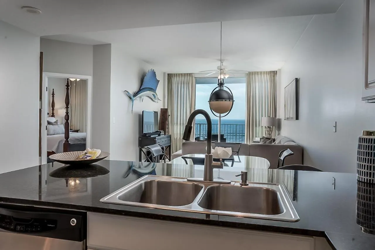 Lighthouse 411 Apartment *