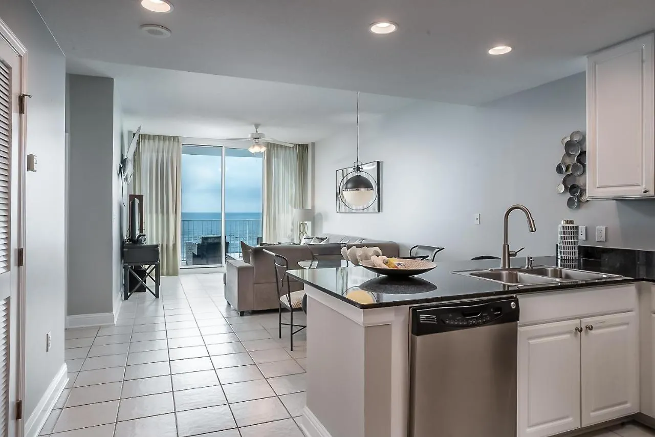 Lighthouse 411 Apartment *