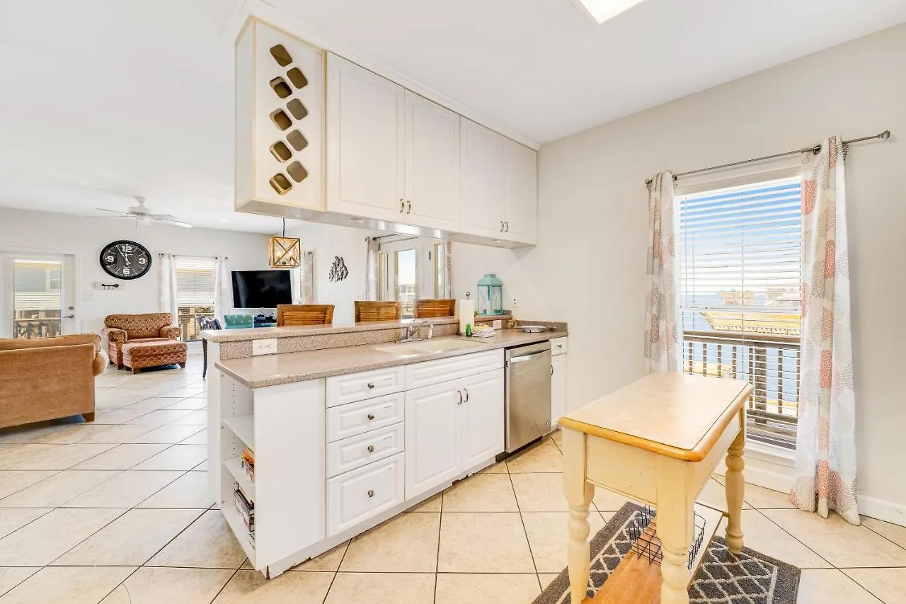 Relax By The Bay Holiday home Gulf Shores