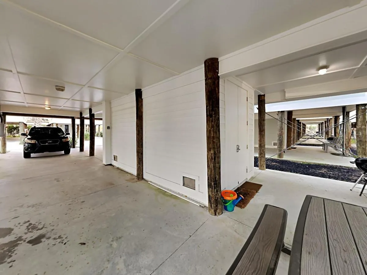 East Point F - Fantasea Apartment