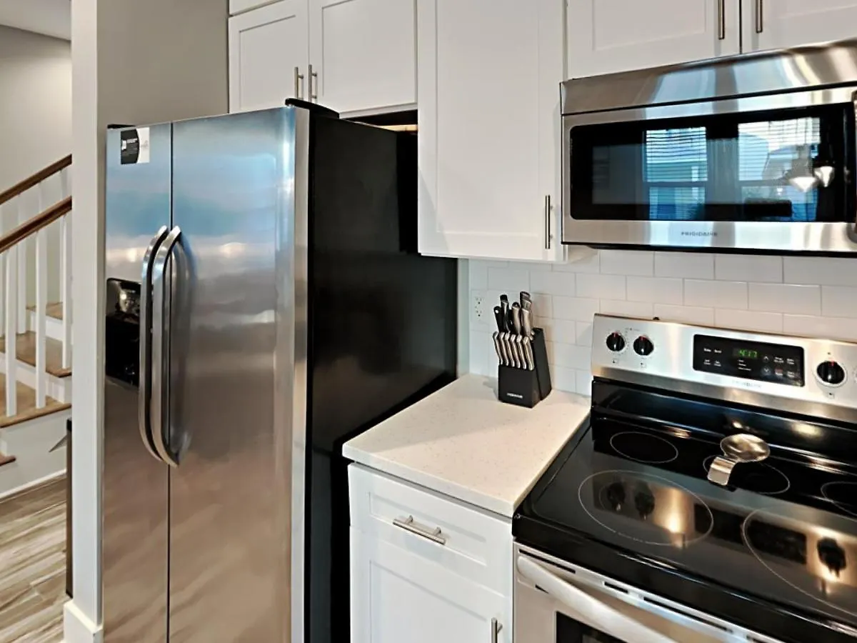 East Point F - Fantasea Apartment *