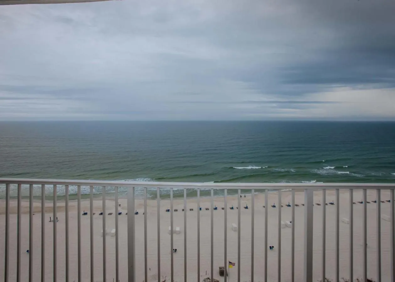 Apartment Lighthouse 1406