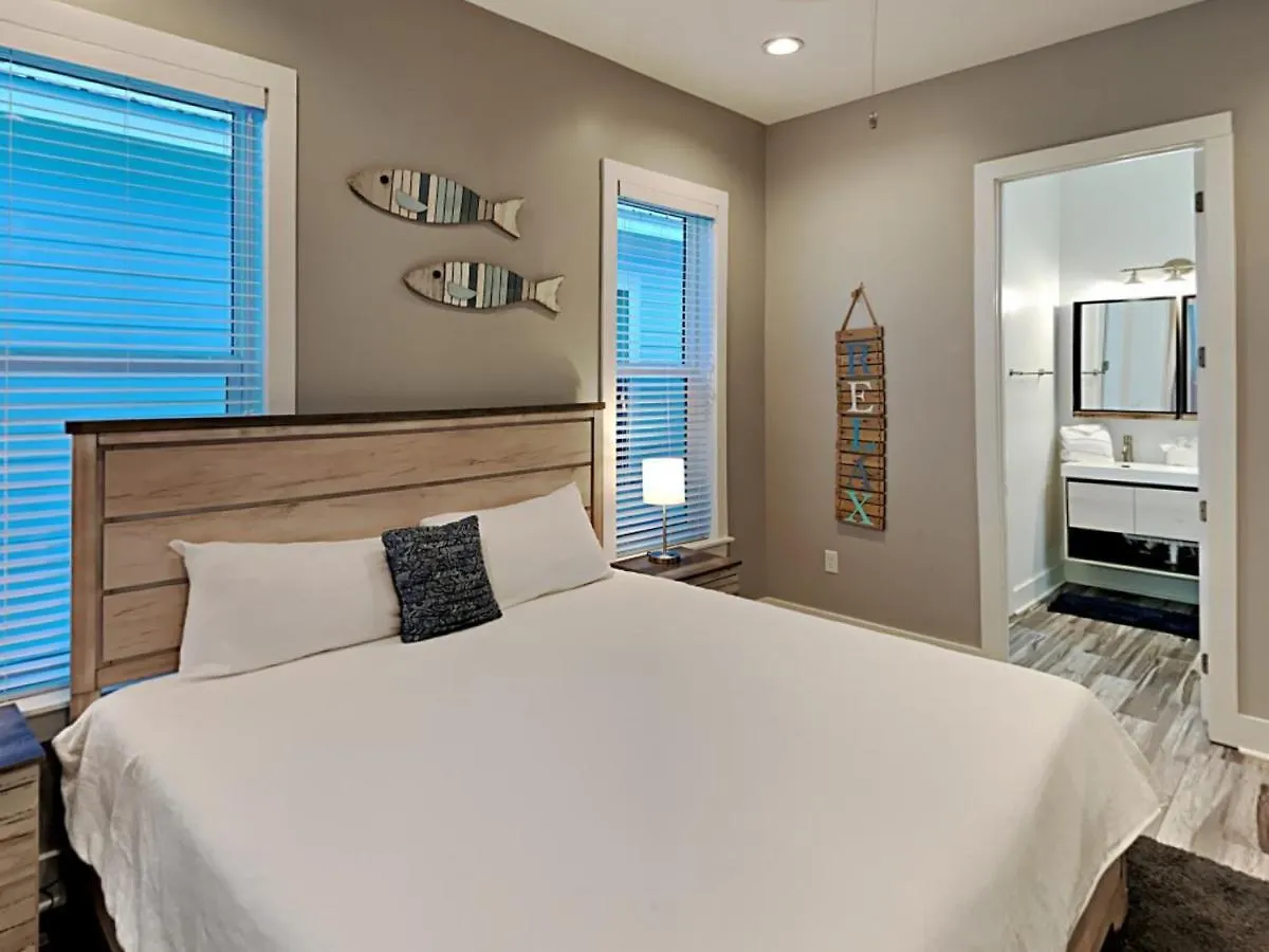 East Point F - Fantasea Apartment