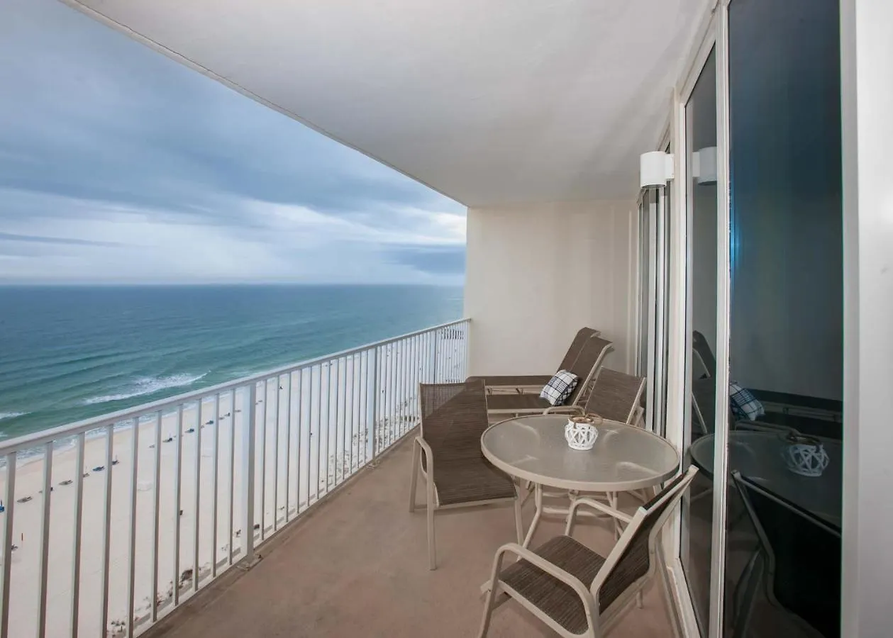 Apartment Lighthouse 1406