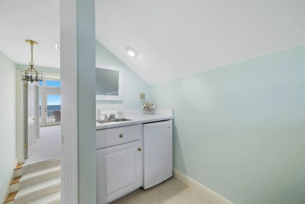 Holiday home Oceanfront/zero Steps To Beach/views/4br *
