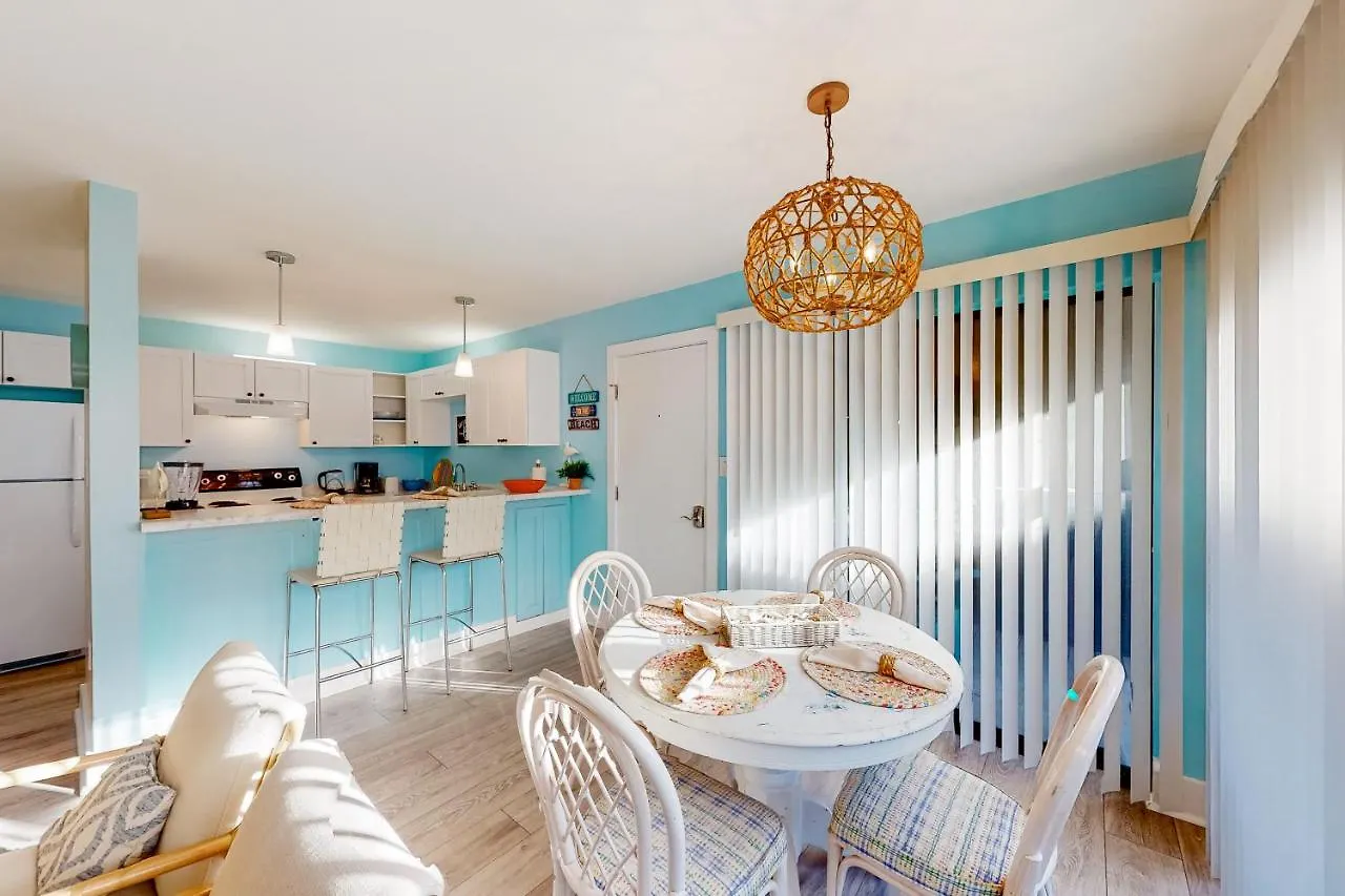 Apartment Gulf Village 108 *