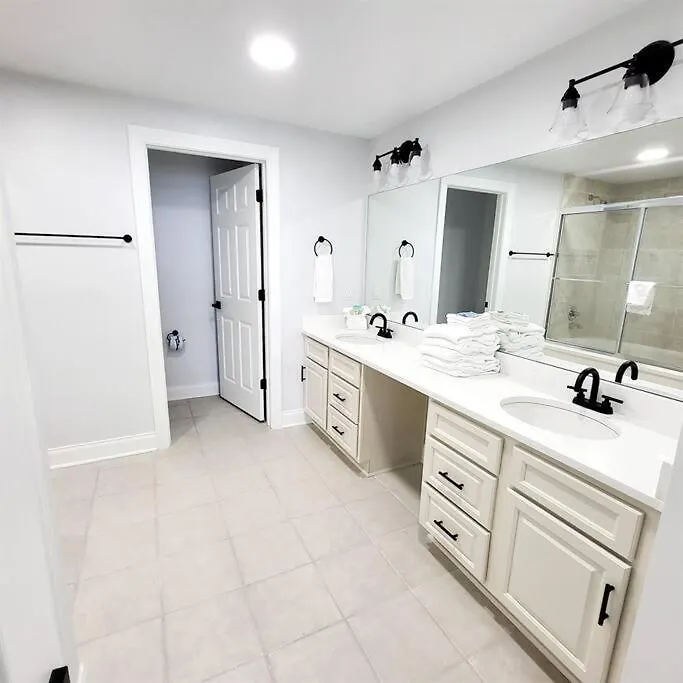 Club B2003- 4 Bdrm-4 Bath-updated Beachfront Apartment Gulf Shores