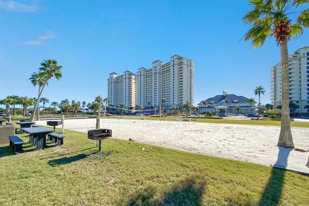 Club B2003- 4 Bdrm-4 Bath-updated Beachfront Apartment *