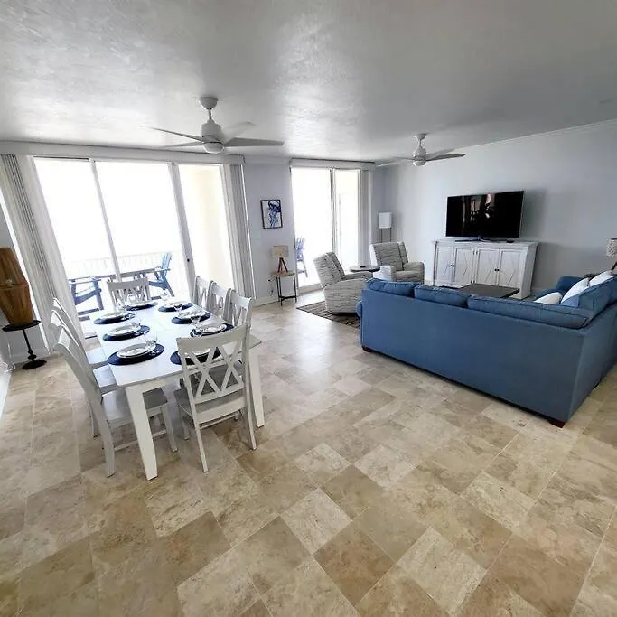Club B2003- 4 Bdrm-4 Bath-updated Beachfront