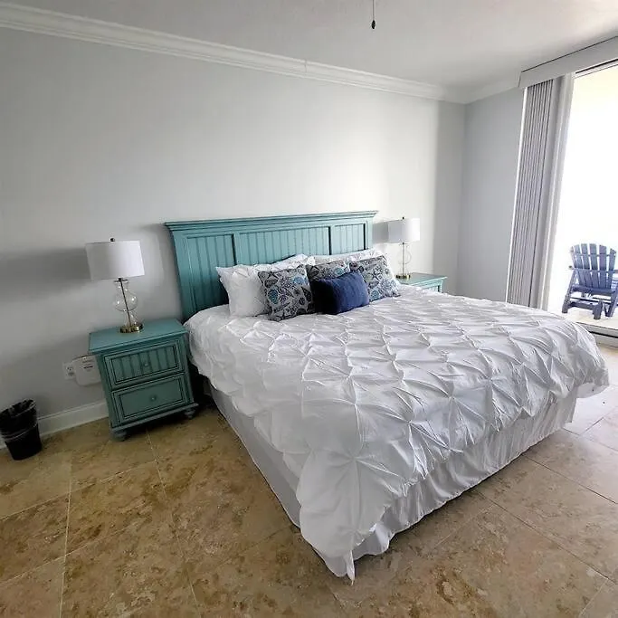 Club B2003- 4 Bdrm-4 Bath-updated Beachfront * Gulf Shores