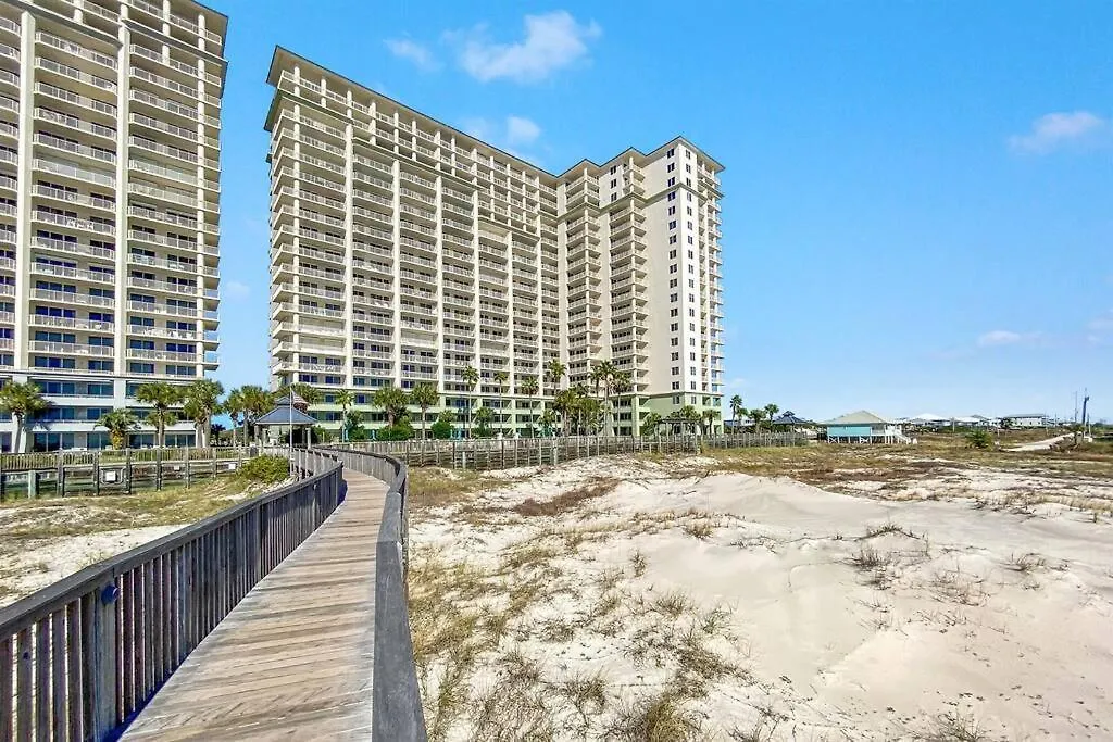 Apartment Club B2003- 4 Bdrm-4 Bath-updated Beachfront *