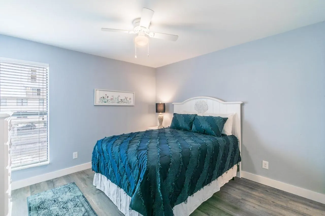 Sandpiper 16b Holiday home *