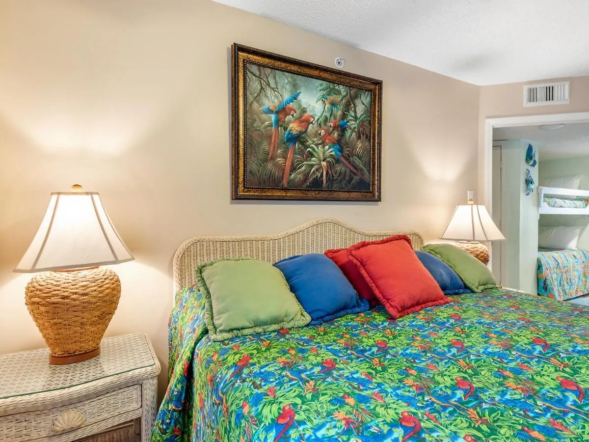 Royal Palms 406