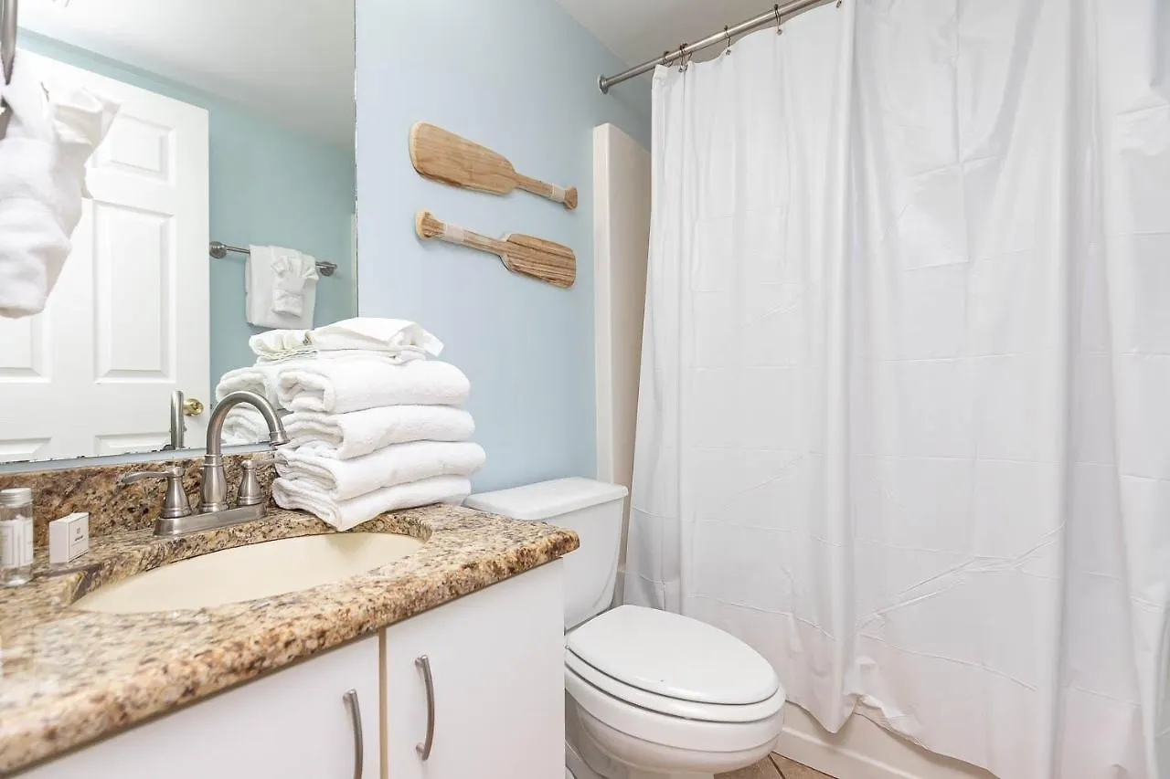 Royal Palms 1207