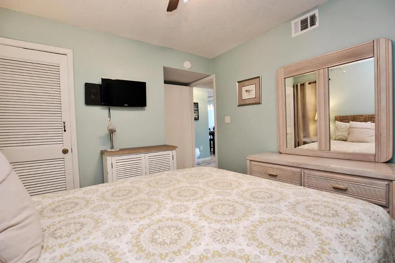 Compass Point 205 Holiday home *