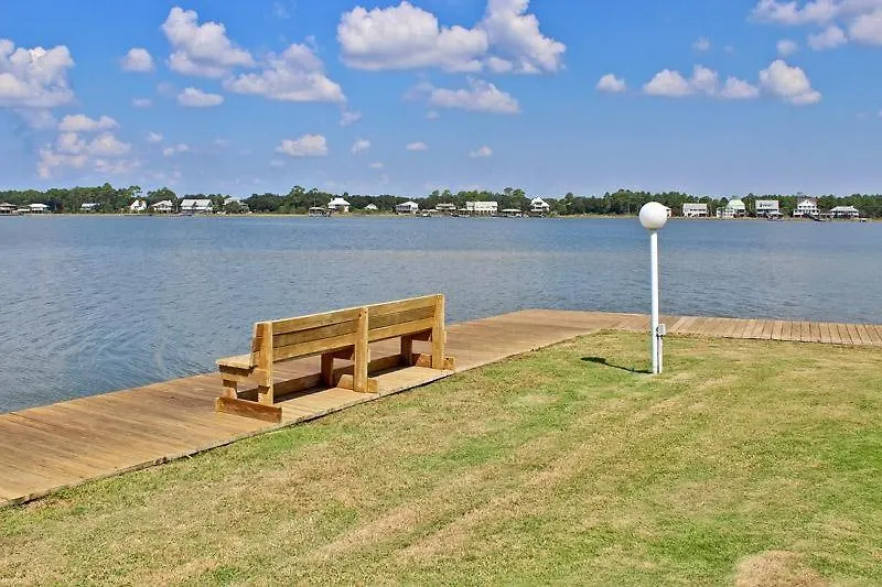Holiday home Compass Point 205
