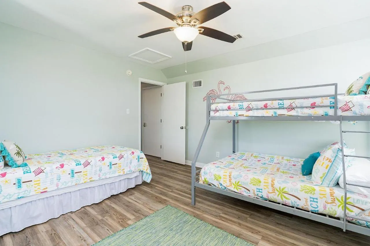 Holiday home Wanderlust At Little Lagoon