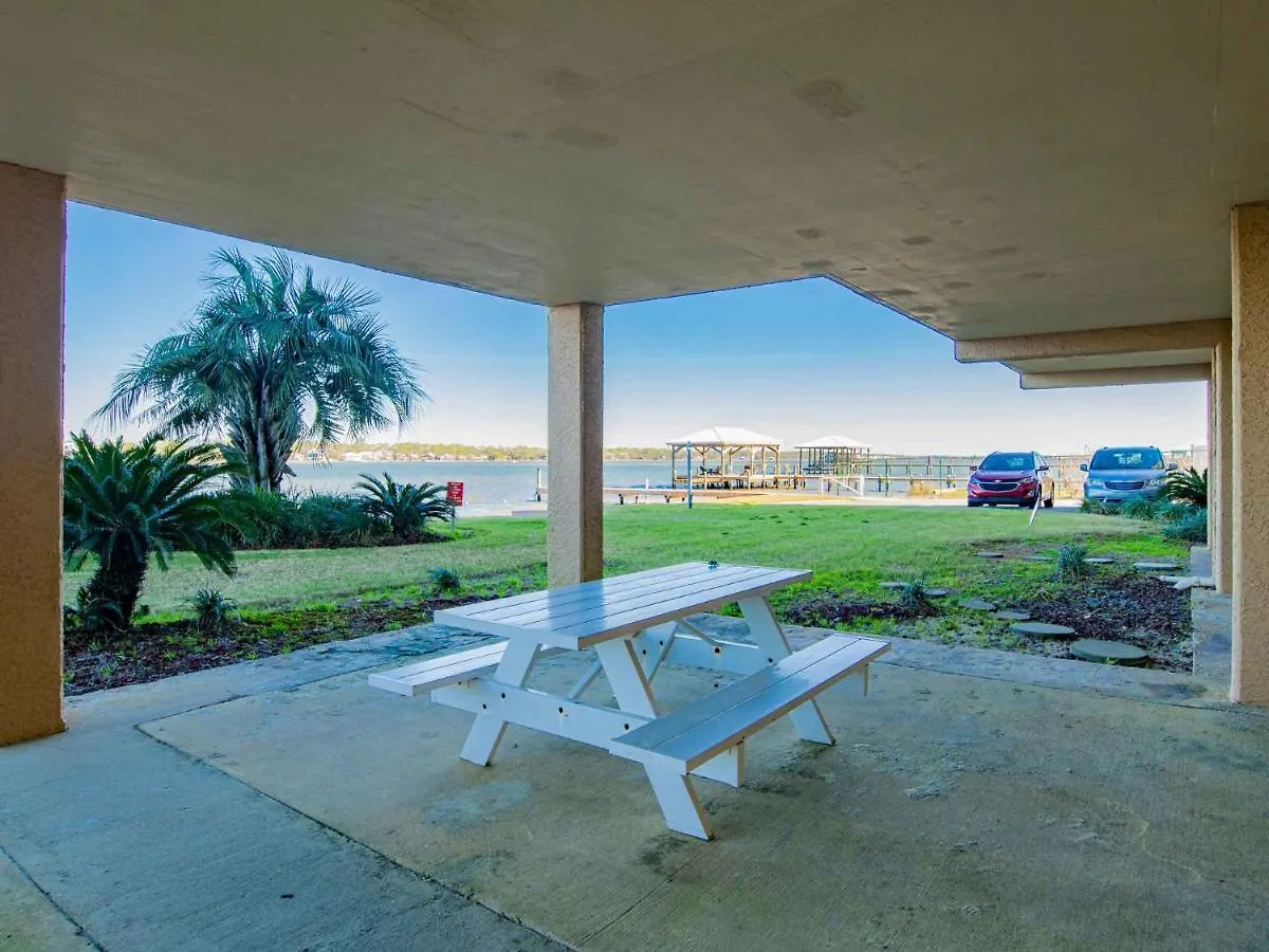 Compass Point 502 Apartment *