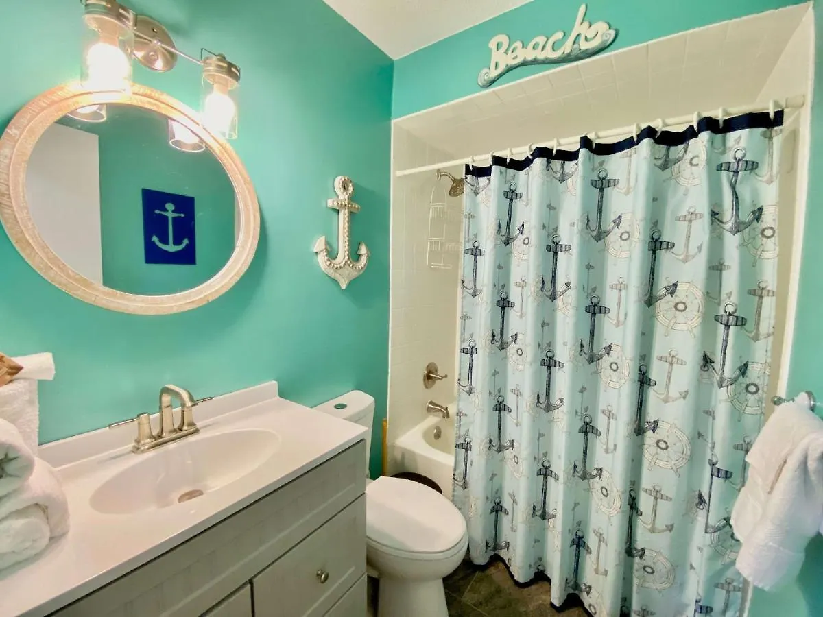 Sea Oats Beachfront Condo: Updated 3br With Pools And Pier Access * Gulf Shores