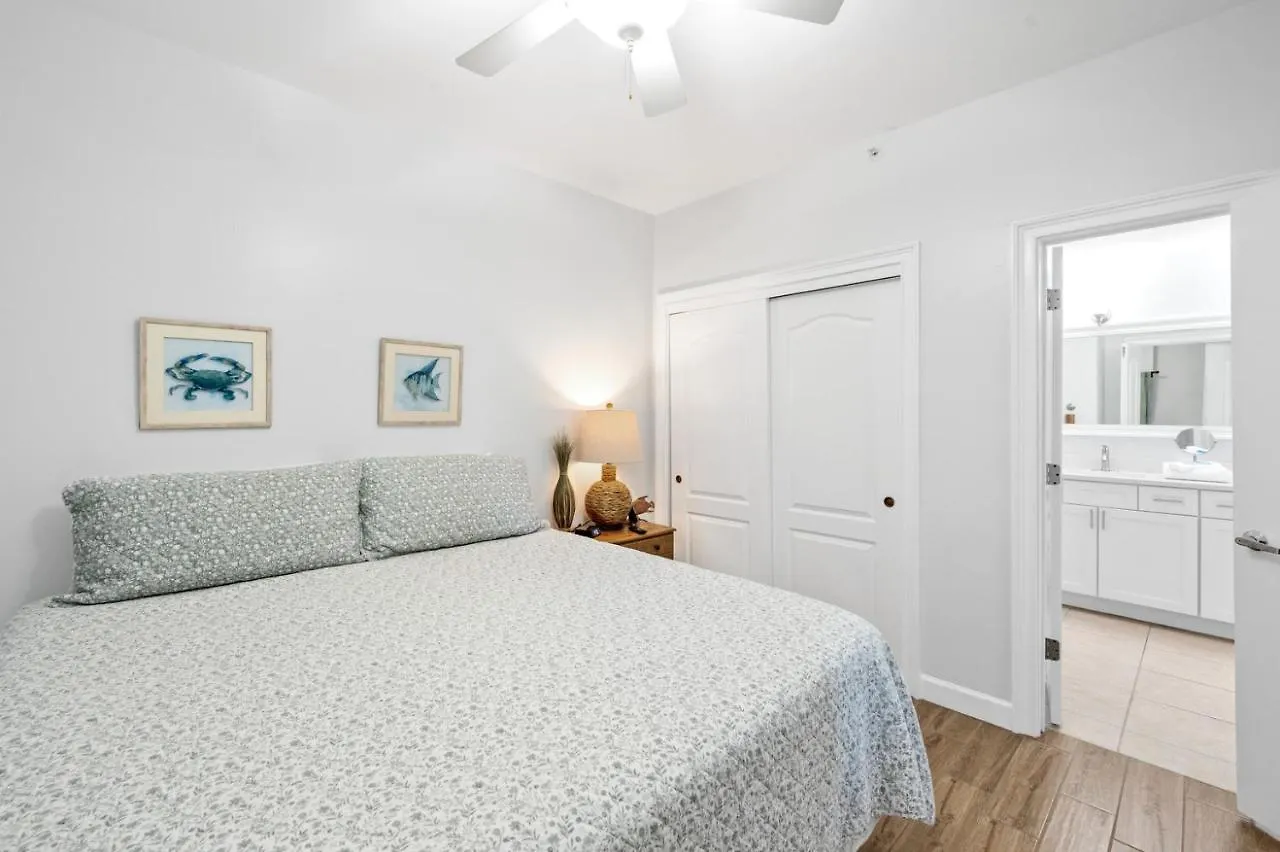 Indies 510 Apartment