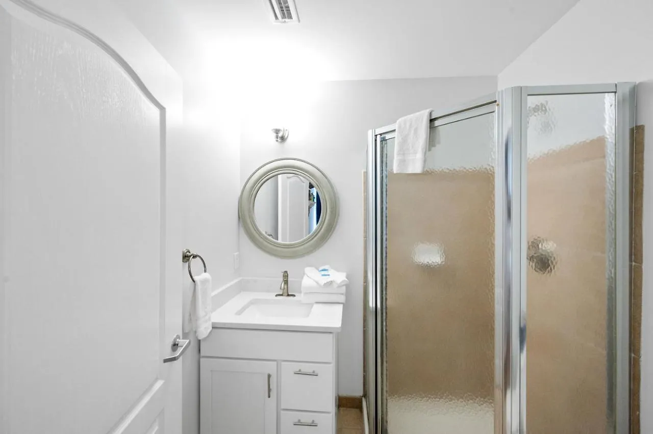 Indies 510 Apartment *
