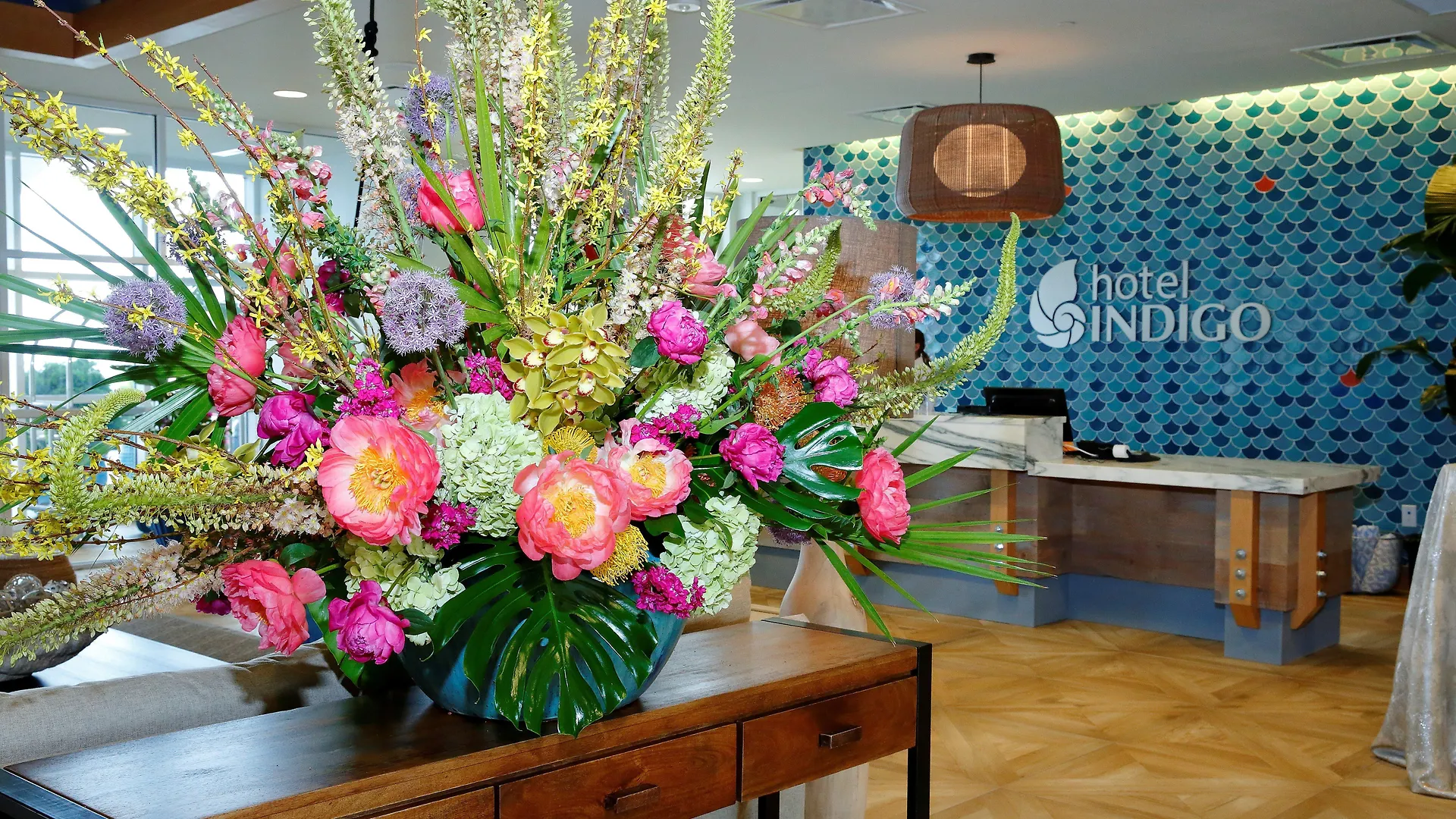 Resort Indigo Orange - By Ihg