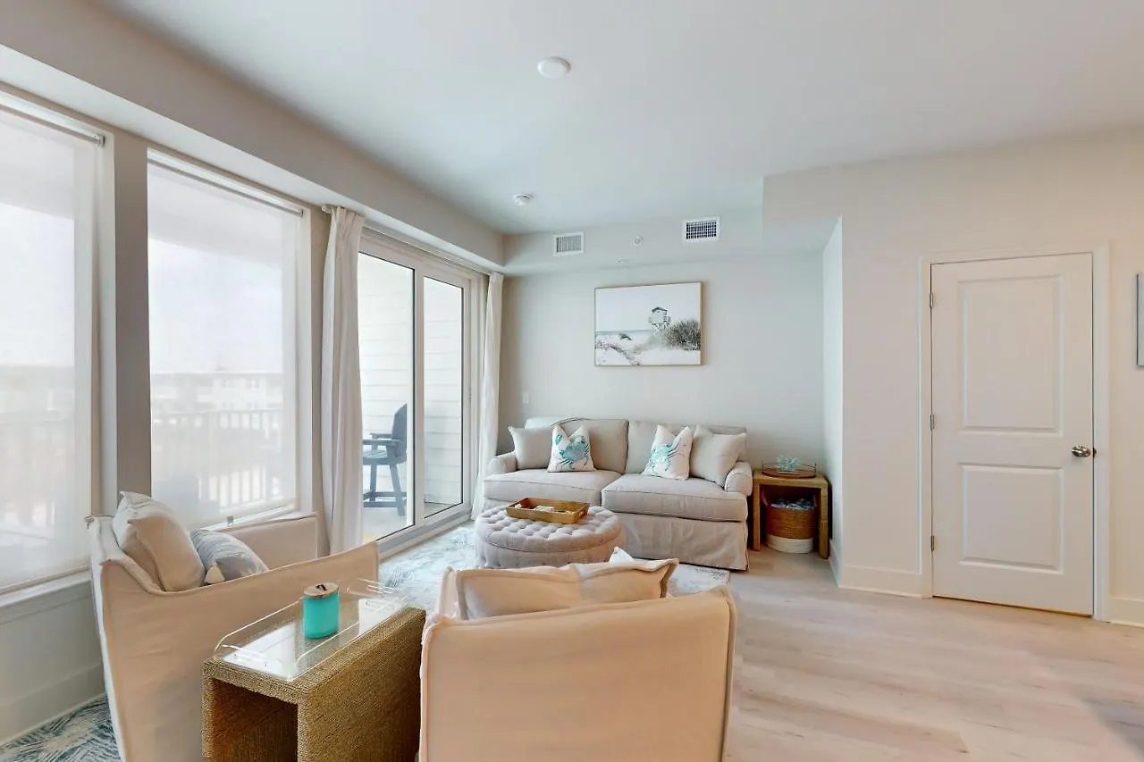 Sea Glass 208 Apartment