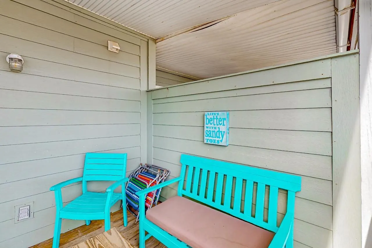 Lagoon Landing 203 *