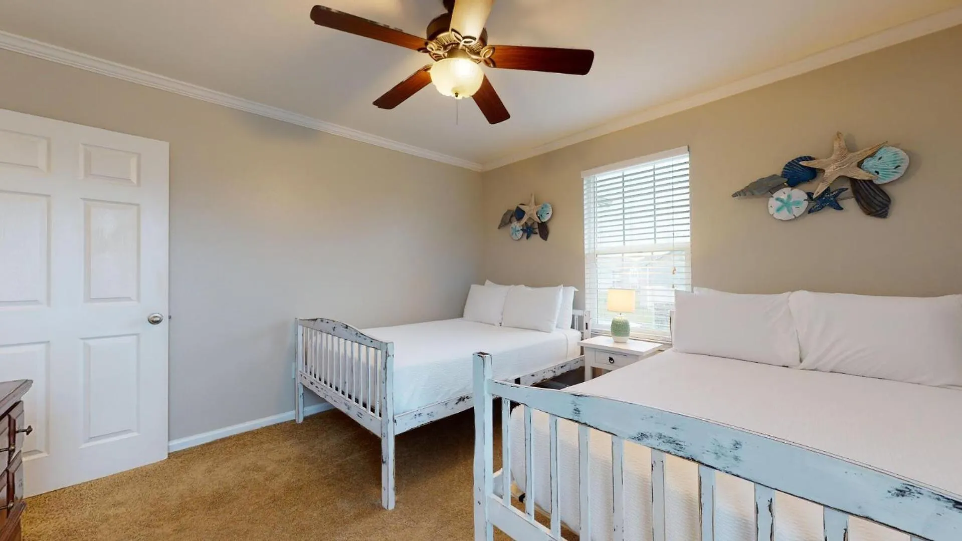2br/2ba Full W/ Pool & Gym, Sleeps 6 *