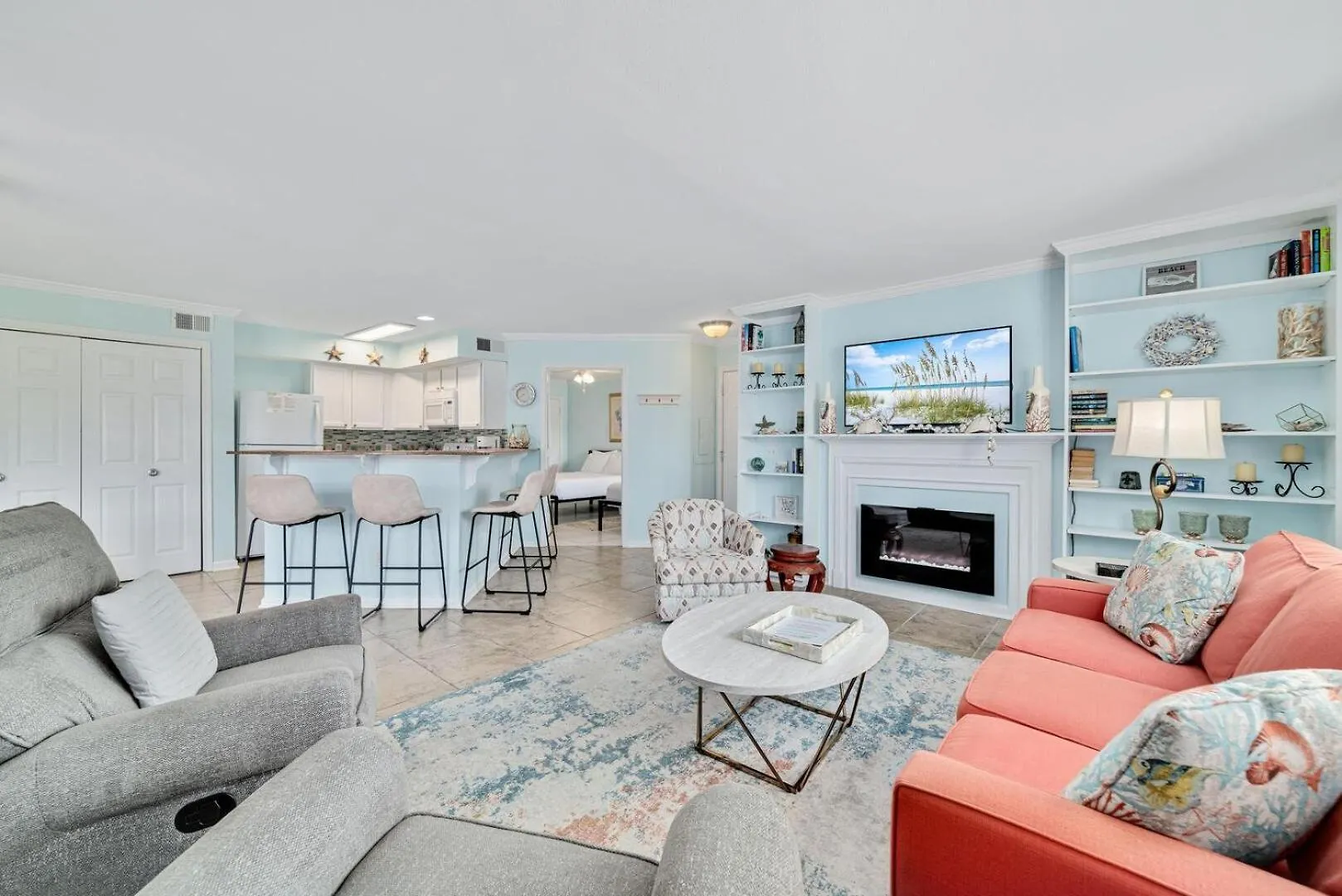 Updated, Ground Floor Unit W/ Pool & Gym, Sleeps 6 * Gulf Shores