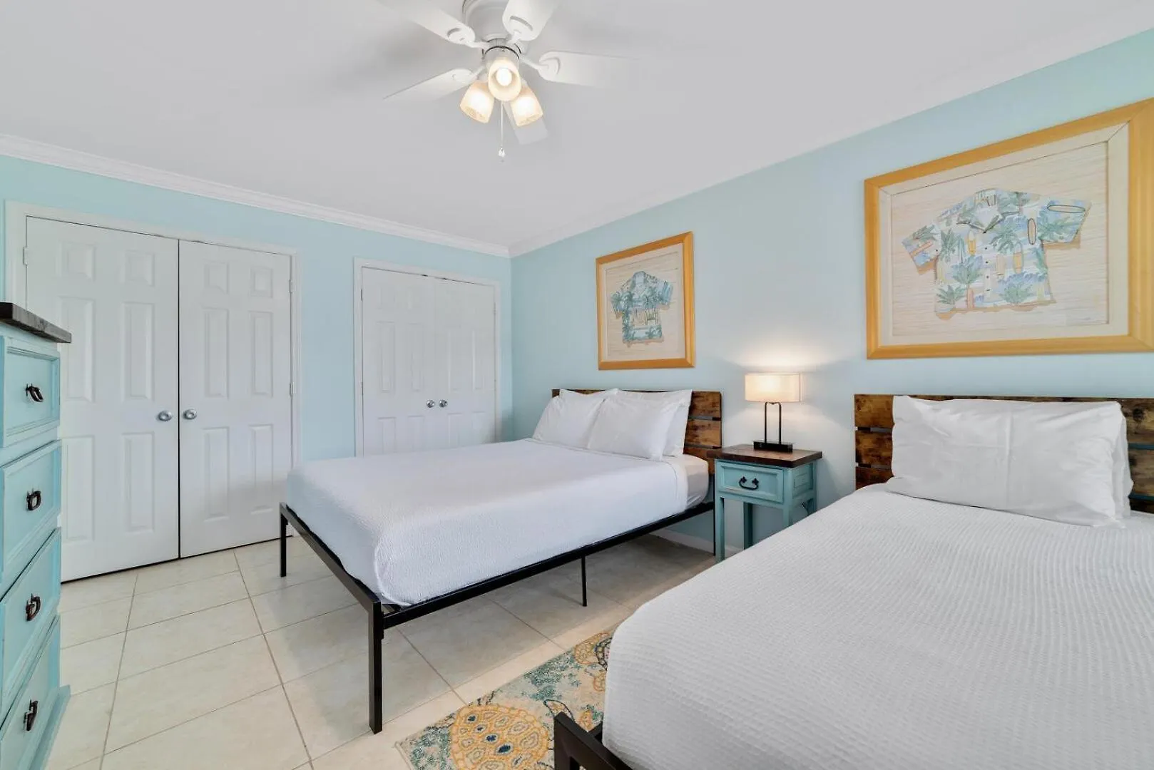 Holiday home Updated, Ground Floor Unit W/ Pool & Gym, Sleeps 6