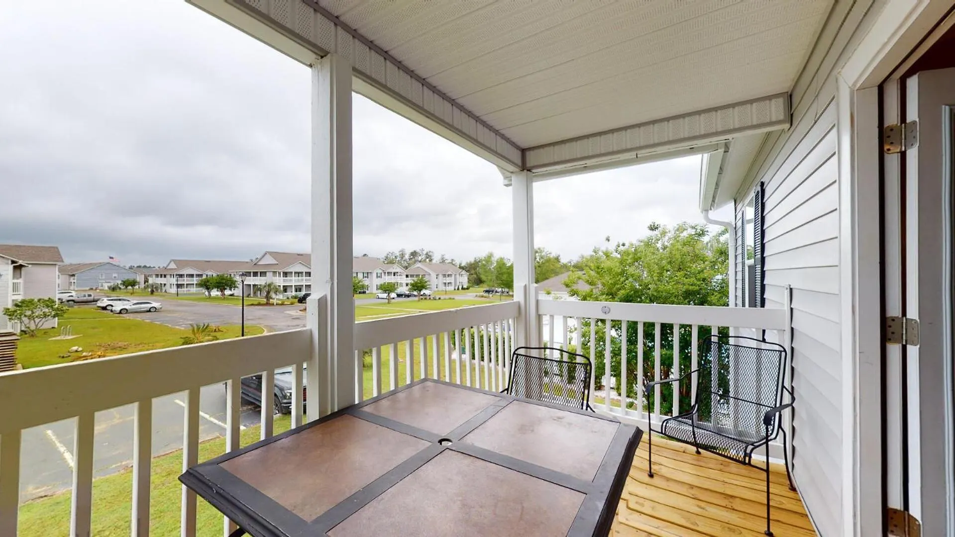 2br/2ba Full W/ Pool & Gym, Sleeps 6 Holiday home *
