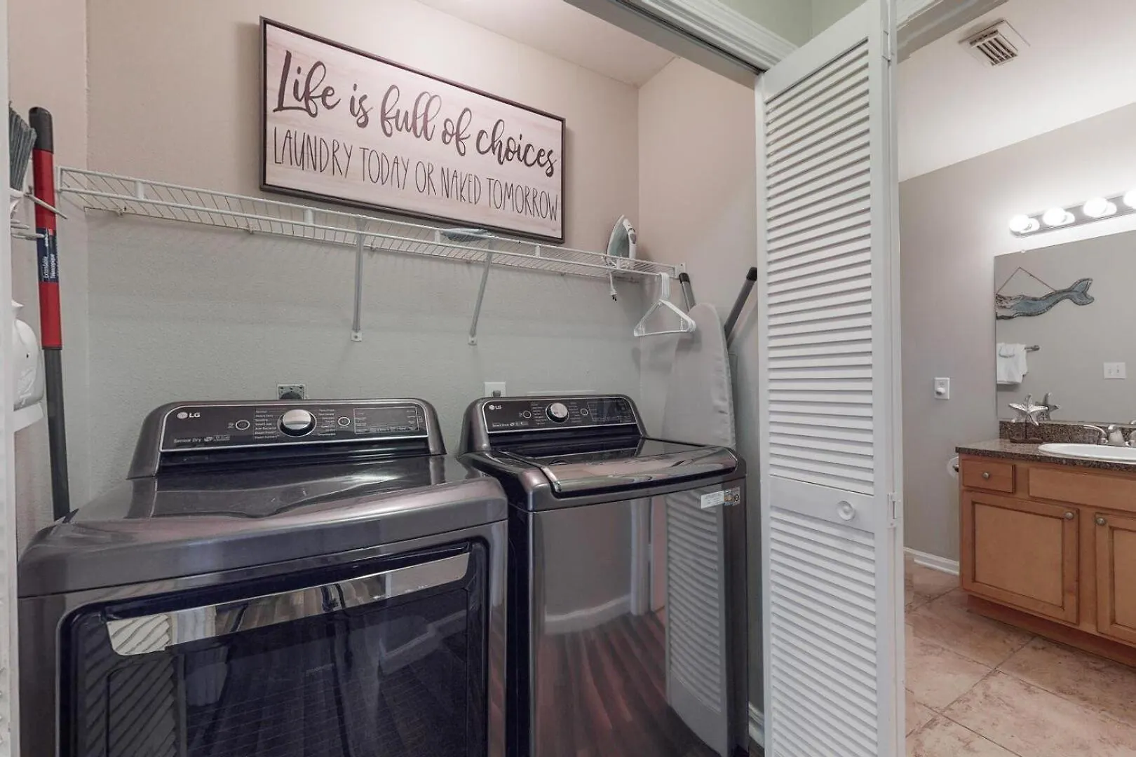 2br/2ba Full W/ Pool & Gym, Sleeps 6